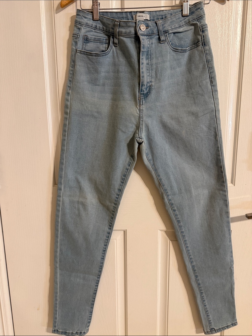 Forever 21 High-Rise Women’s Skinny Jeans
